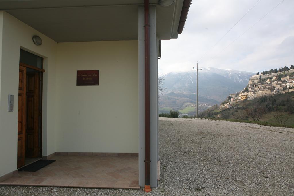 B&B La Collina Degli Ulivi Civitella Del Tronto Bagian luar foto